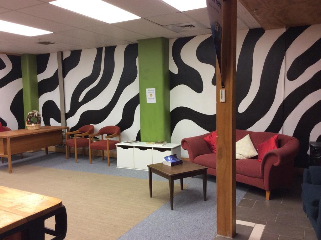 Wild Zebra Backpackers Hostel Wellington Exterior photo